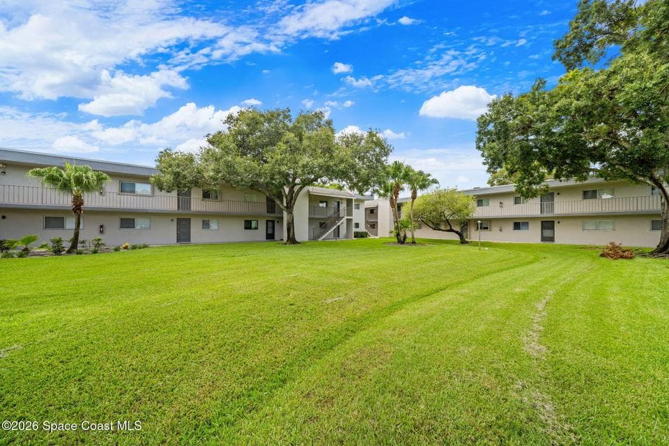 2975 Thrush Drive 235, Melbourne, FL 32935 photo 3