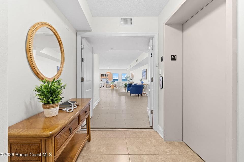 410 Hayes Avenue 402, Cocoa Beach, FL 32931 photo 4