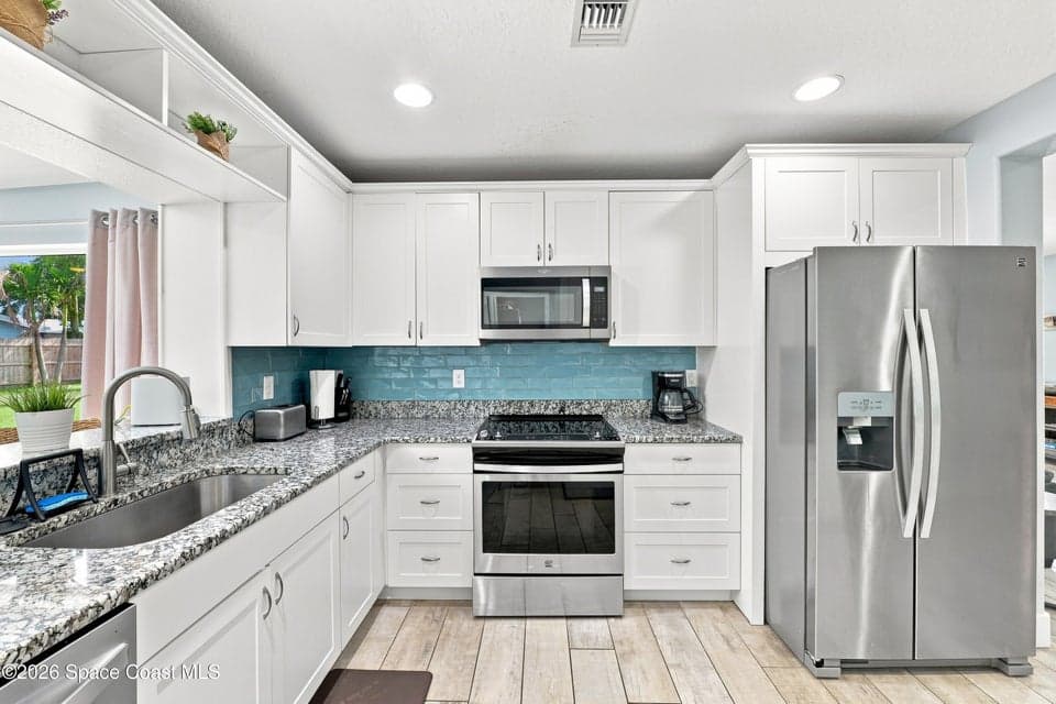 110 W Pasco Lane S, Cocoa Beach, FL 32931 photo 5