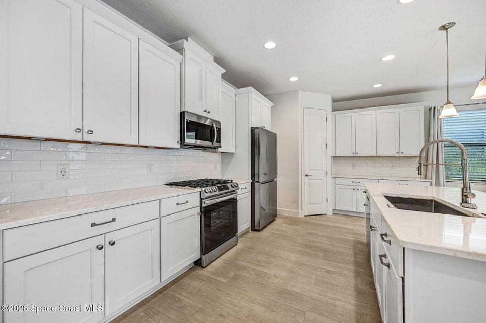 8614 Catalissa Avenue, Melbourne, FL 32940 photo 4