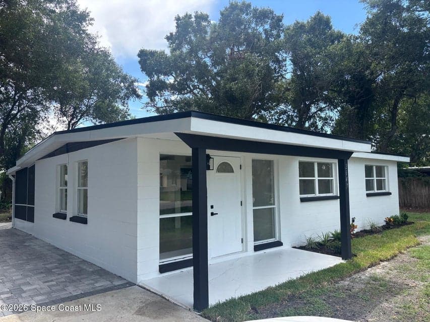 2647 Pepper Avenue, Melbourne, FL 32935 photo 2
