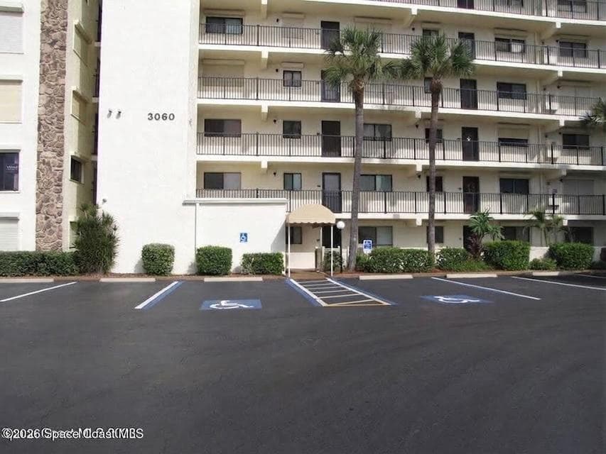 3060 N Atlantic Avenue 103, Cocoa Beach, FL 32931