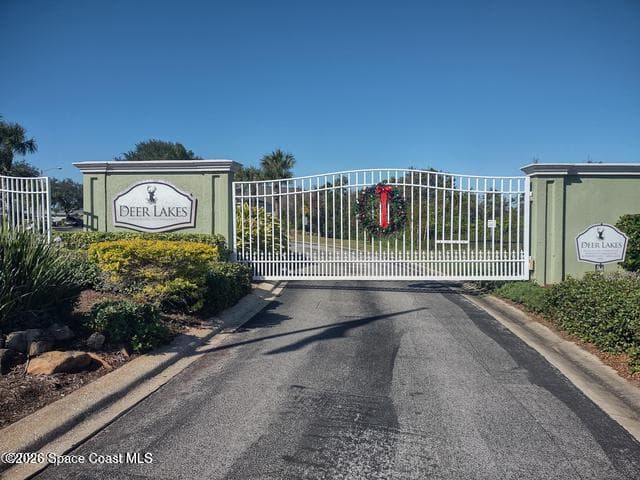 3351 Deer Lakes Drive E, Melbourne, FL 32940 photo 2
