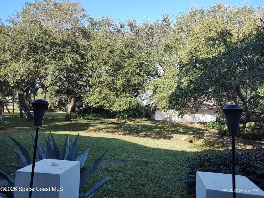 272 Aquarina Boulevard, Melbourne Beach, FL 32951 photo 2
