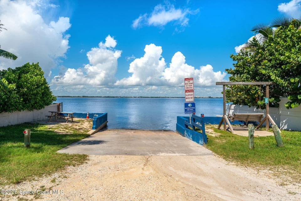 423 6th Avenue, Melbourne Beach, FL 32951 photo 4