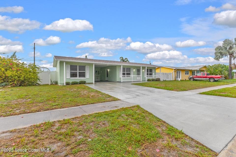 2356 Lakeview Drive, Melbourne, FL 32935 photo 4