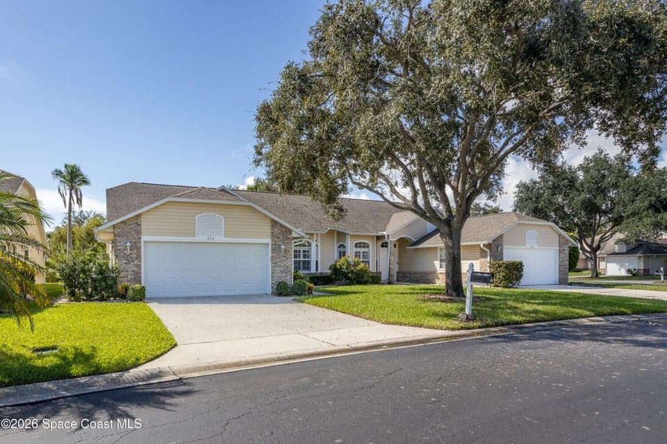 373 Kilmarnock Place, Melbourne, FL 32940 photo 2