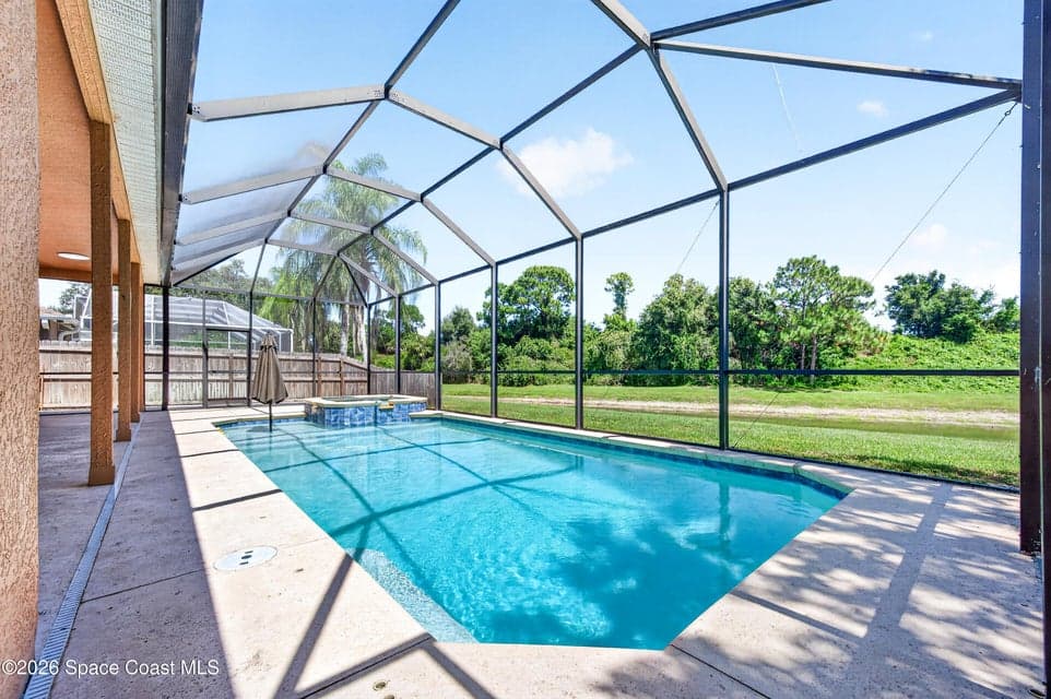 2410 Summer Brook Street, Melbourne, FL 32940 photo 4