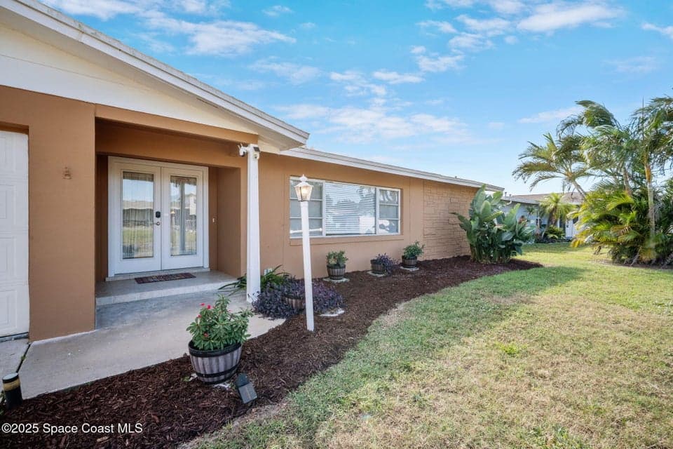 1505 W Central Avenue, Merritt Island, FL 32952 photo 3