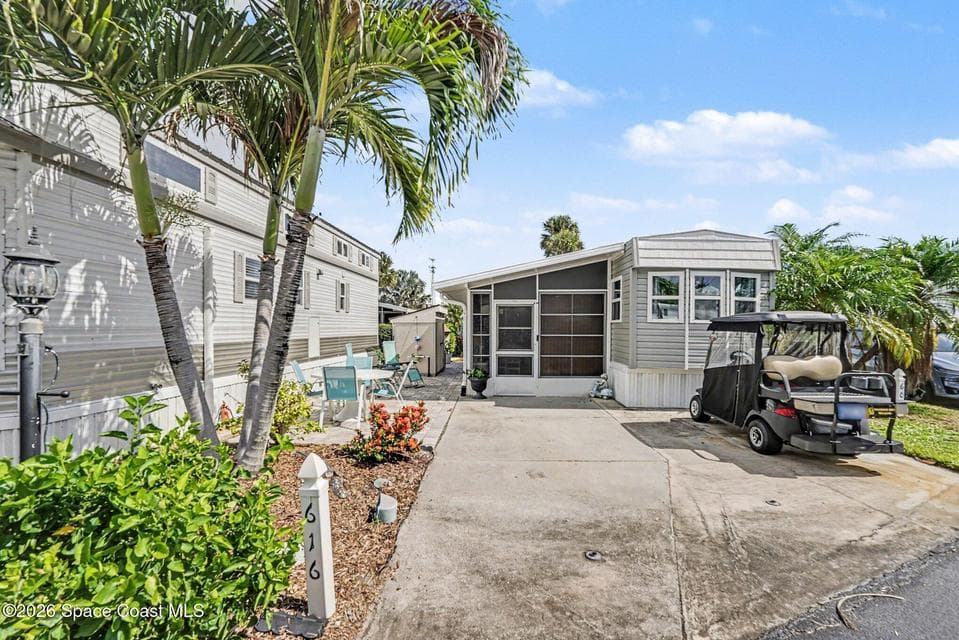 616 Pier Lane, Melbourne Beach, FL 32951 photo 2