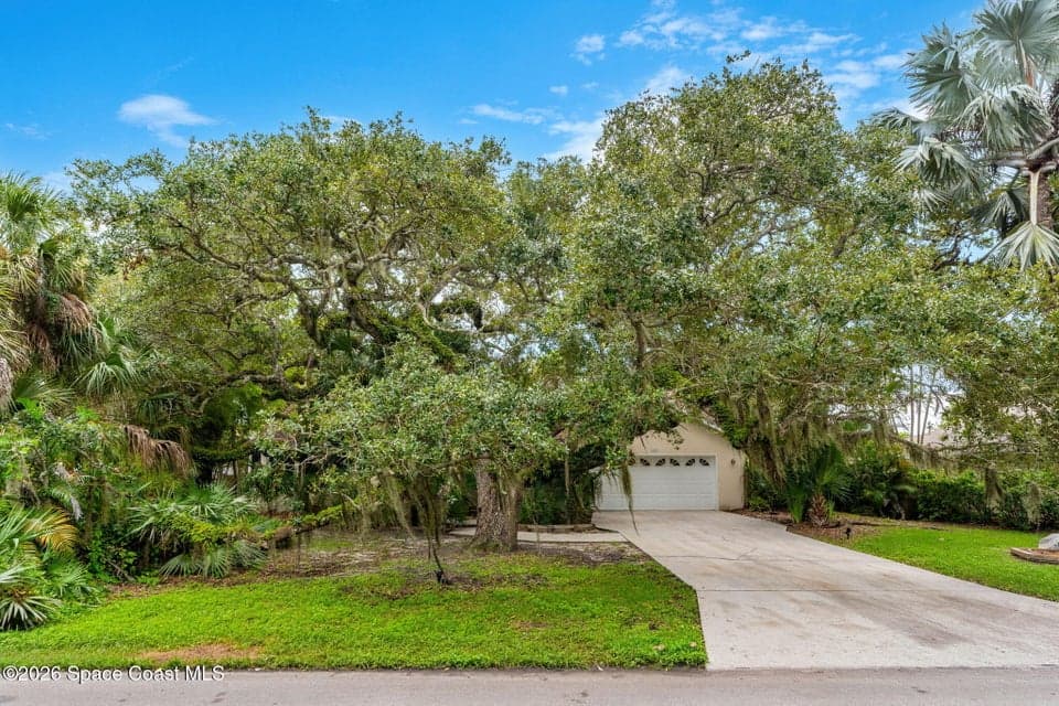 275 Ibis Drive, Melbourne Beach, FL 32951 photo 2