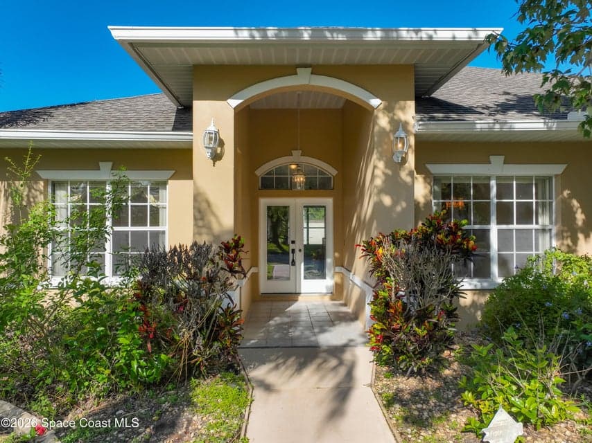3677 Whisperwood Circle, Melbourne, FL 32901 photo 5