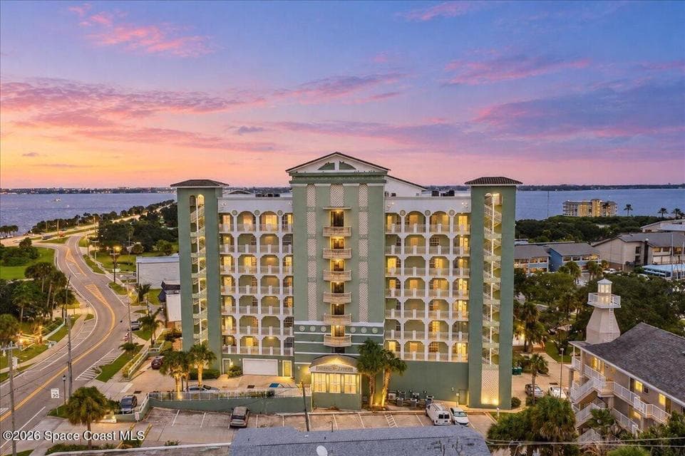 1211 E New Haven Avenue 501, Melbourne, FL 32901