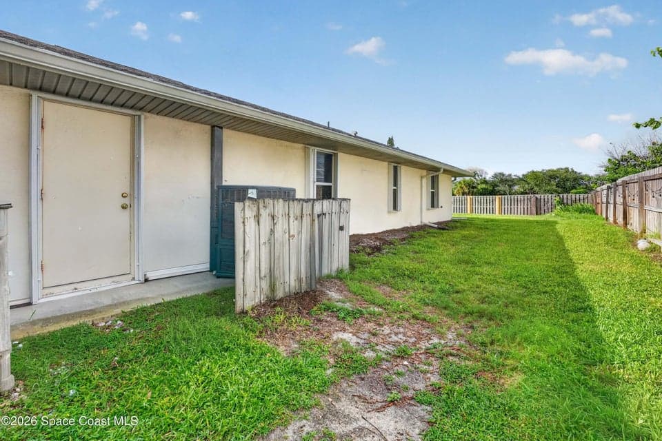 524 Veracruz Boulevard, Indialantic, FL 32903 photo 3