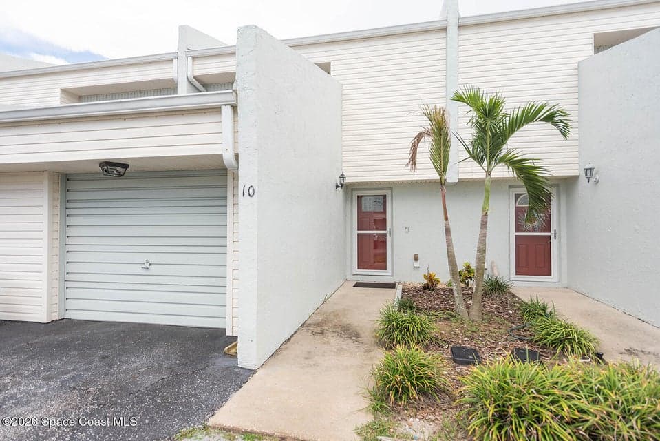 810 Poinsetta Drive 10, Indian Harbour Beach, FL 32937