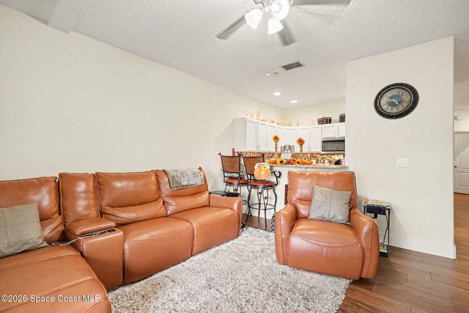 1020 Venetian Drive 102, Melbourne, FL 32904 photo 6