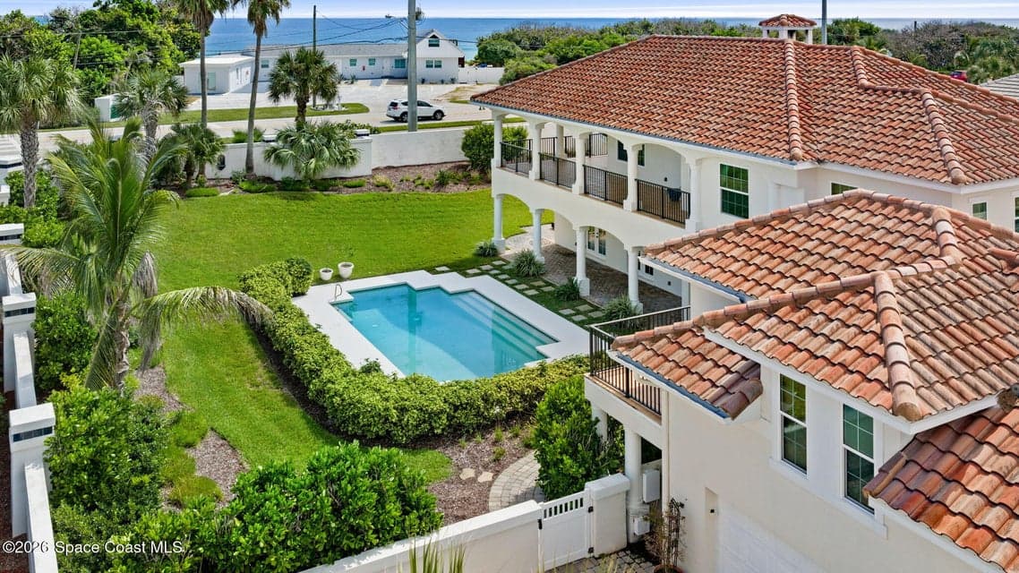201 Loggerhead Drive, Melbourne Beach, FL 32951 photo 4