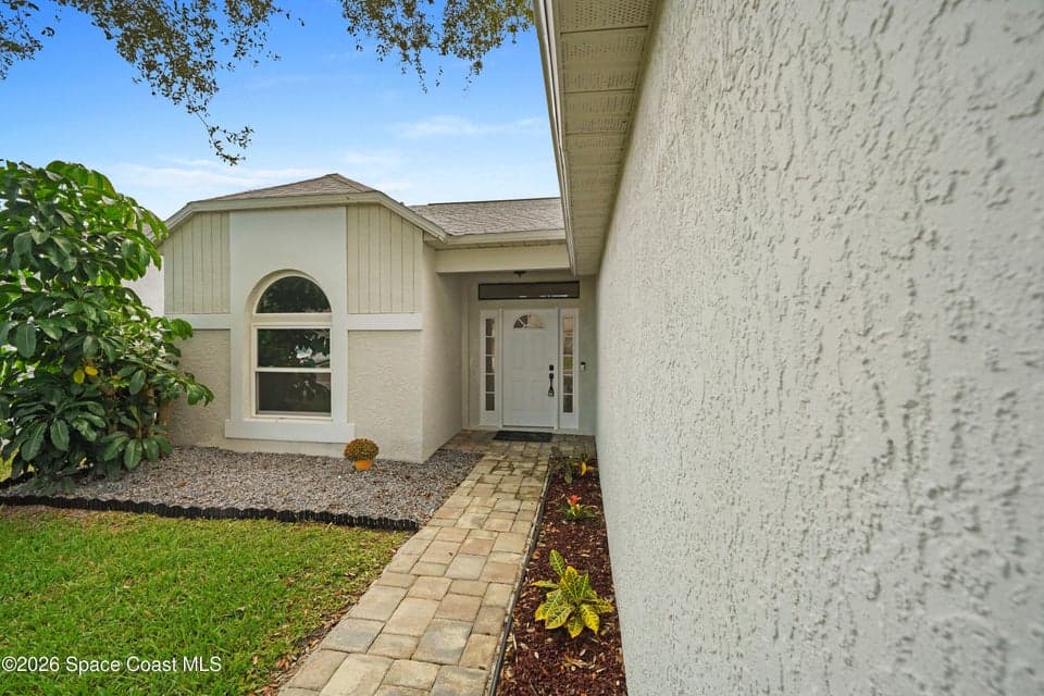 1563 Dandelion Drive, Melbourne, FL 32935 photo 3