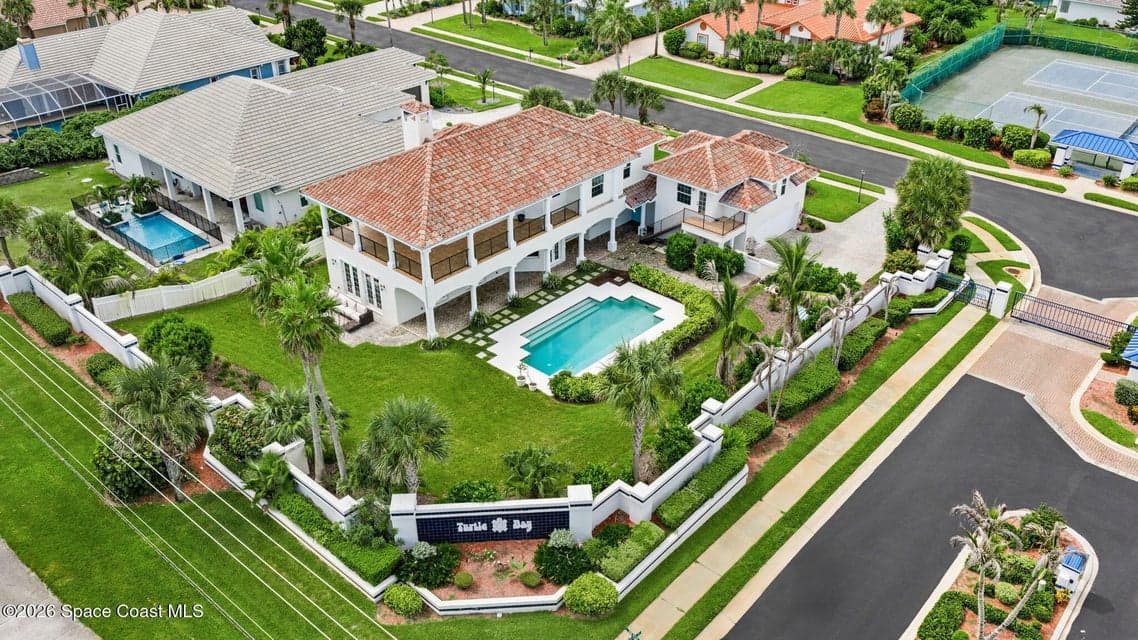 201 Loggerhead Drive, Melbourne Beach, FL 32951 photo 3
