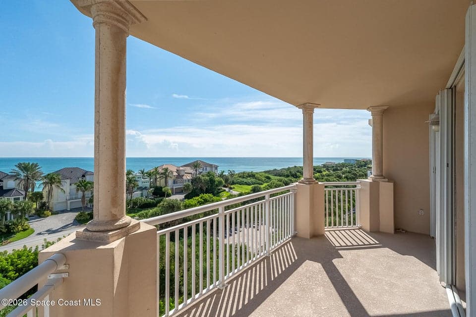 130 Warsteiner Way Unit 601, Melbourne Beach, FL 32951 photo 2