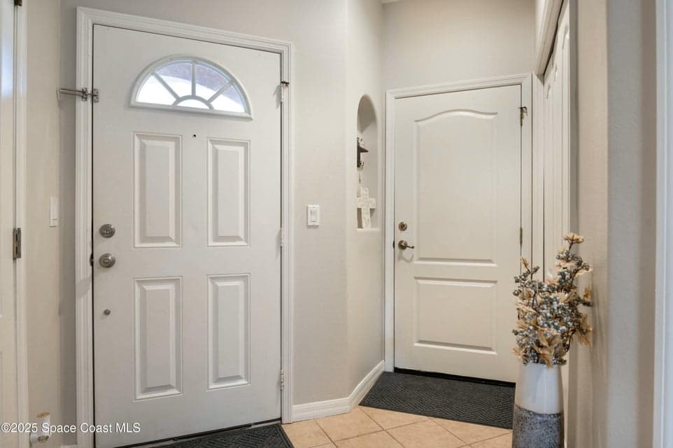 1035 Venetian Drive 101, Melbourne, FL 32904 photo 5