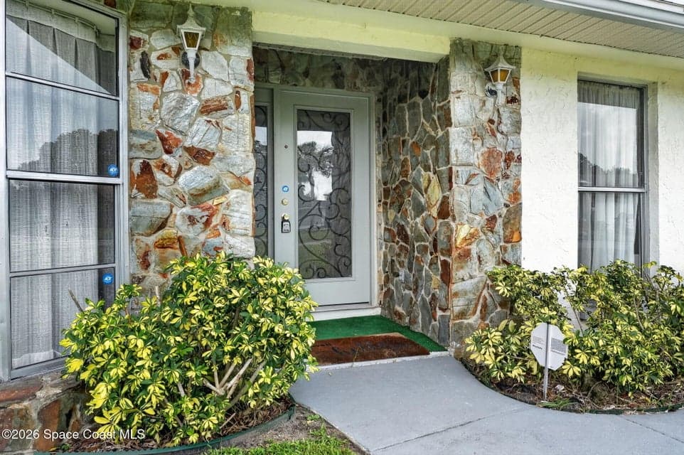 911 Preston Trail, Melbourne, FL 32940 photo 4