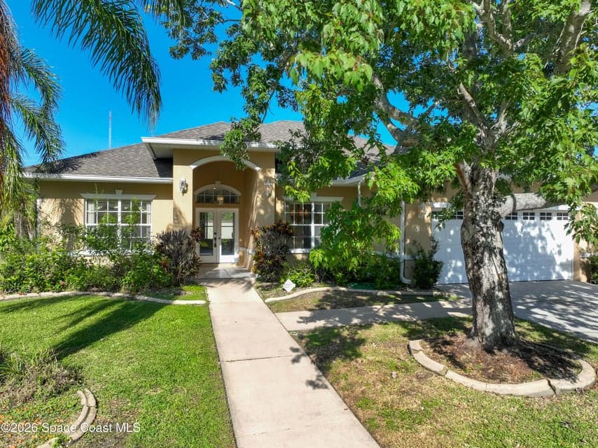 3677 Whisperwood Circle, Melbourne, FL 32901 photo 4