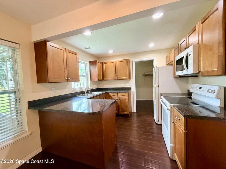550 Comanche Avenue, Melbourne, FL 32935 photo 5