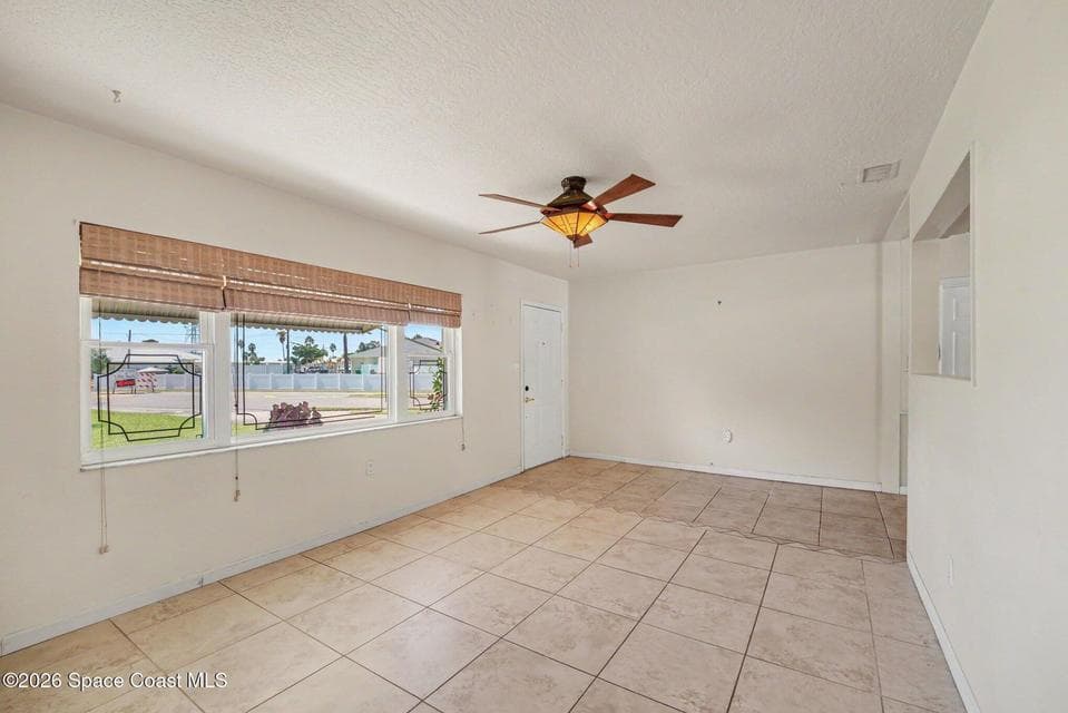 150 W Volusia Lane, Cocoa Beach, FL 32931 photo 6