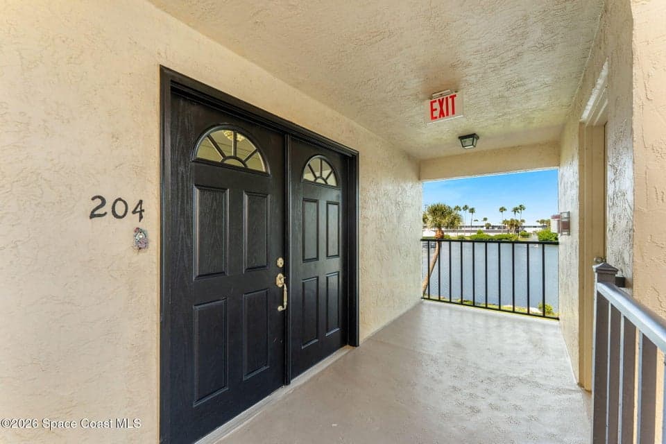 190 Escambia Lane 204, Cocoa Beach, FL 32931 photo 3