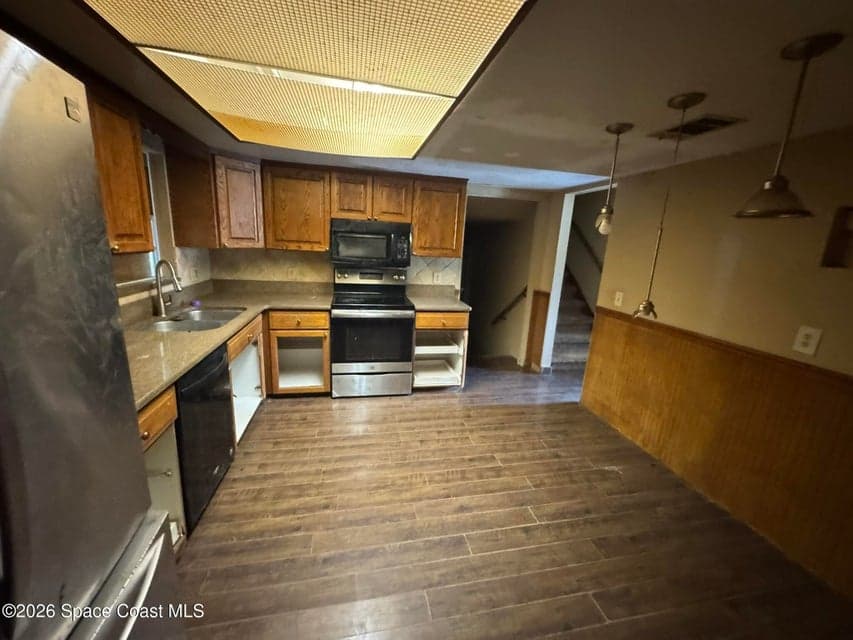 999 Sycamore Drive, Rockledge, FL 32955 photo 5