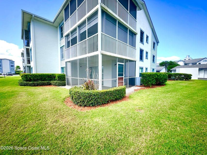 620 S Brevard Avenue 1011, Cocoa Beach, FL 32931 photo 3