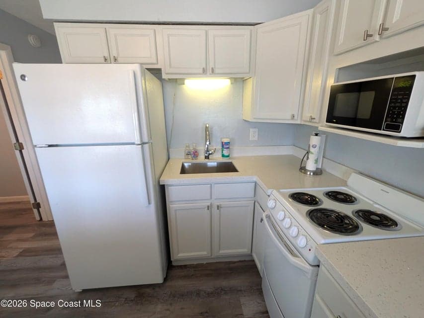 380 N Brevard Avenue C7, Cocoa Beach, FL 32931 photo 5