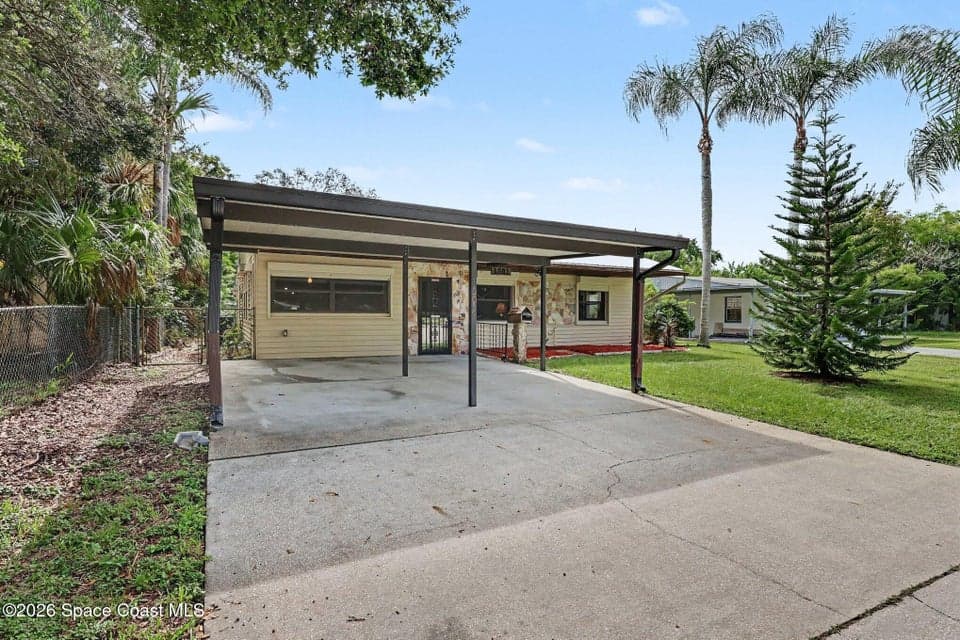1601 Norman Drive, Melbourne, FL 32901 photo 3