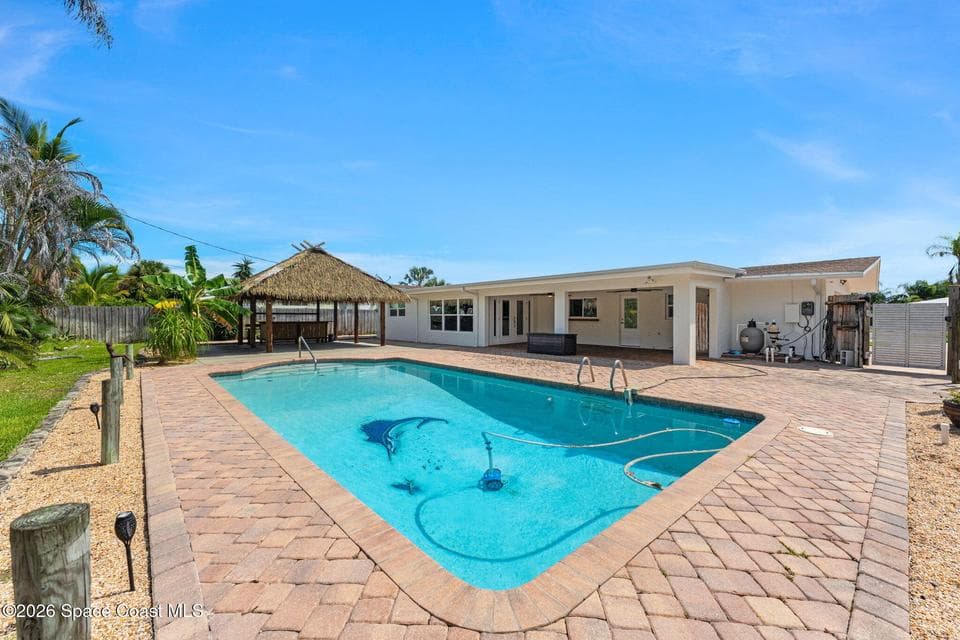216 Deland Avenue, Indialantic, FL 32903 photo 2