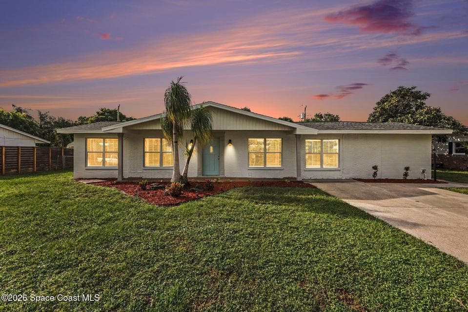 2419 Lakeview Drive, Melbourne, FL 32935