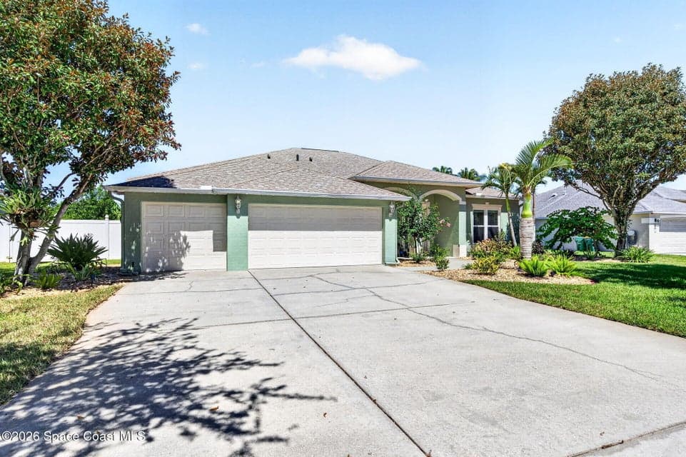 3028 Pineda Crossing Drive, Melbourne, FL 32940