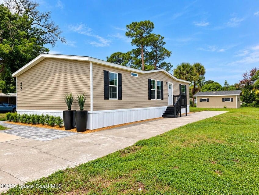 22 Nina Jean Drive, Melbourne, FL 32904