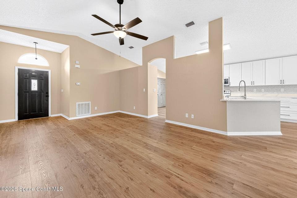 2049 Caledonia Place, Melbourne, FL 32940 photo 5