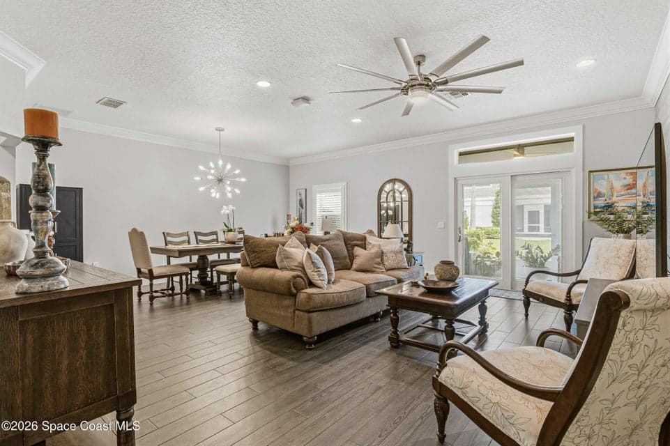 1375 Isabella Drive 104, Melbourne, FL 32935 photo 4