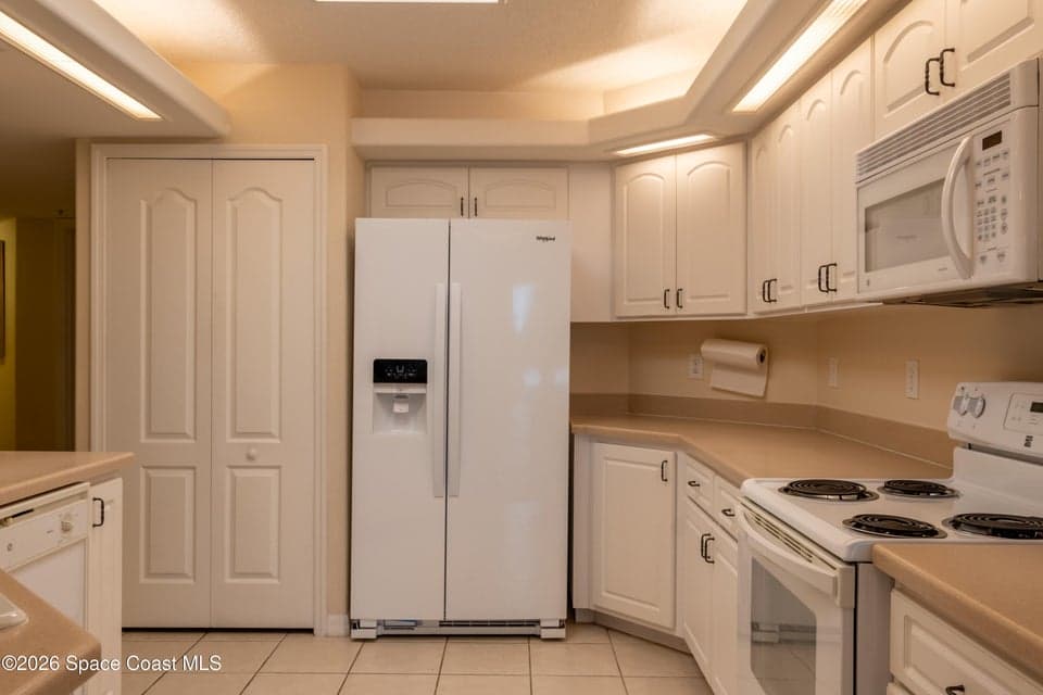 820 Del Rio Way 202, Merritt Island, FL 32953 photo 4