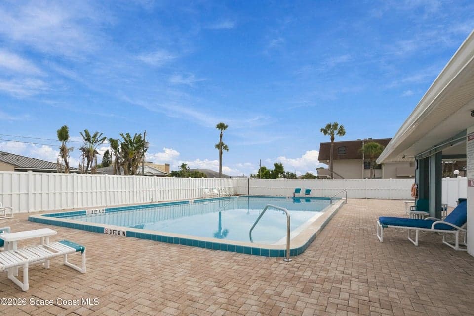 290 Paradise Boulevard 13, Indialantic, FL 32903 photo 5