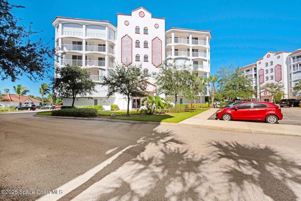 820 Del Rio Way 202, Merritt Island, FL 32953