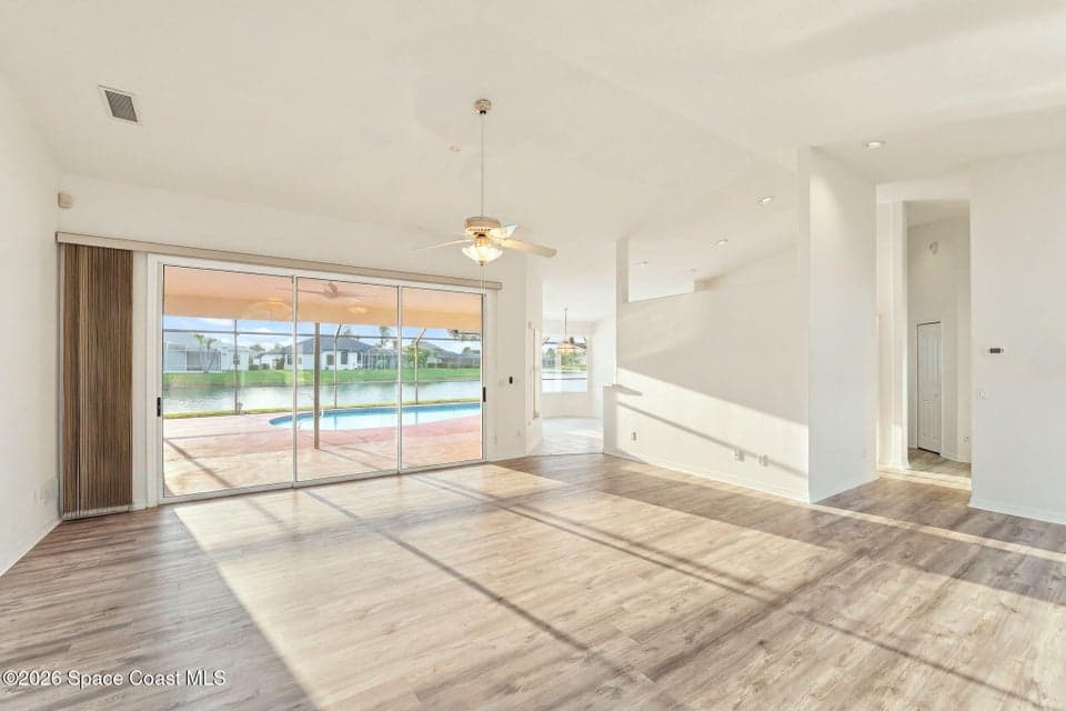 995 Wildwood Drive, Melbourne, FL 32940 photo 4