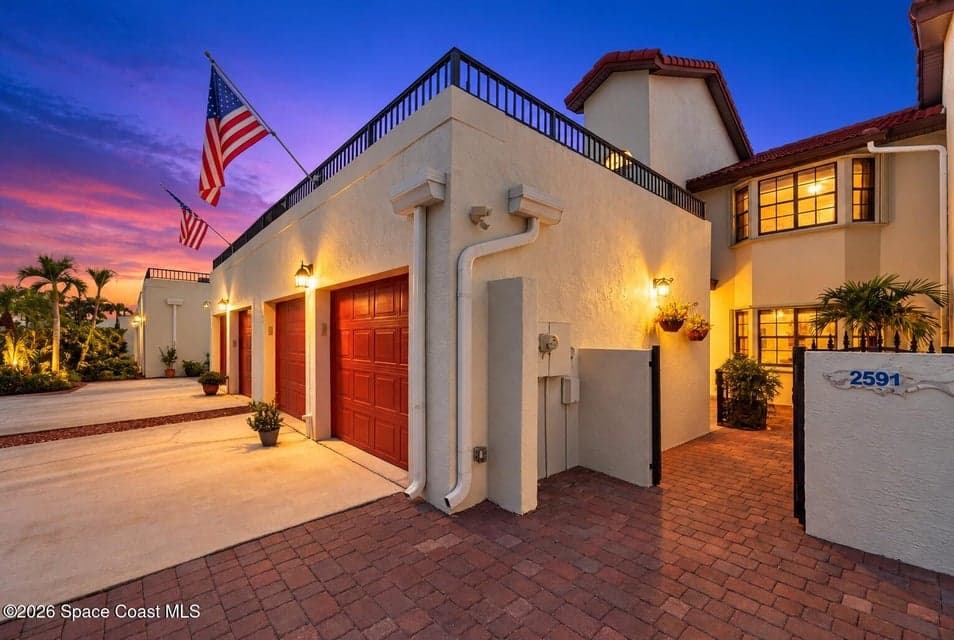 2591 Sykes Creek Drive, Merritt Island, FL 32953