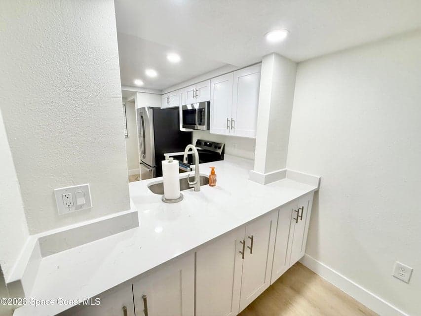 3060 N Atlantic Avenue 102, Cocoa Beach, FL 32931 photo 5