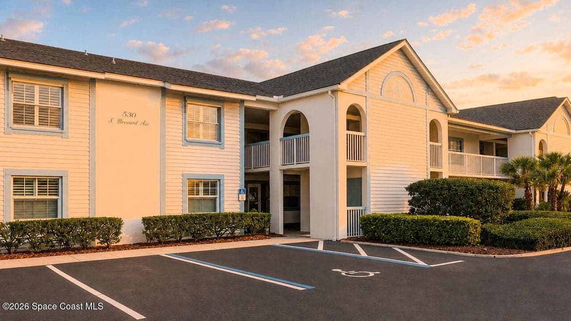 530 S Brevard Avenue 322, Cocoa Beach, FL 32931