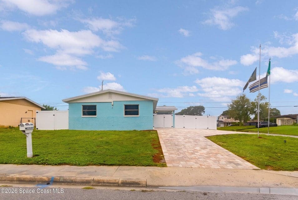 632 Teak Drive, Melbourne, FL 32935