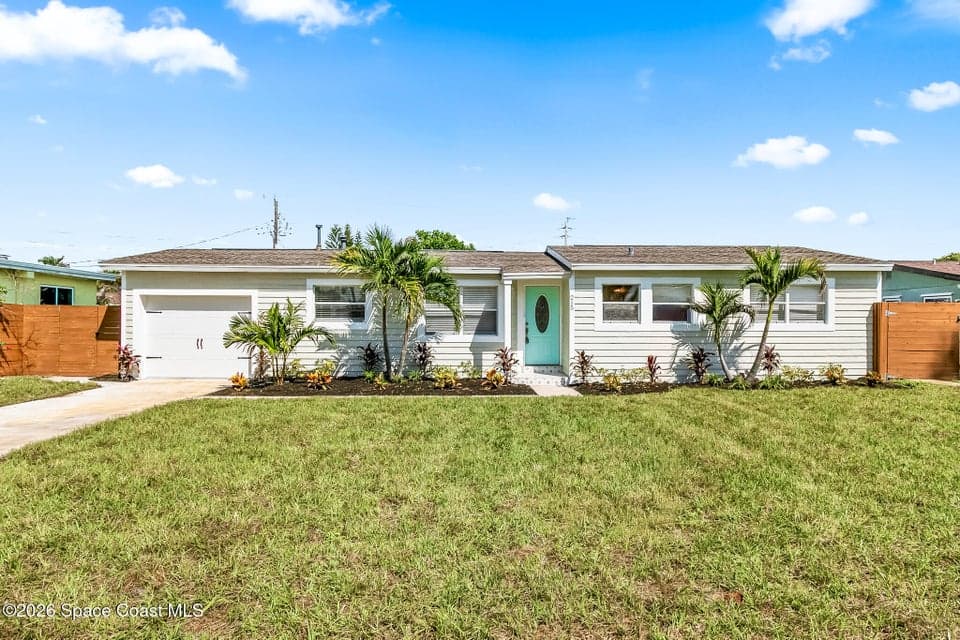 215 NE 2nd Street, Satellite Beach, FL 32937