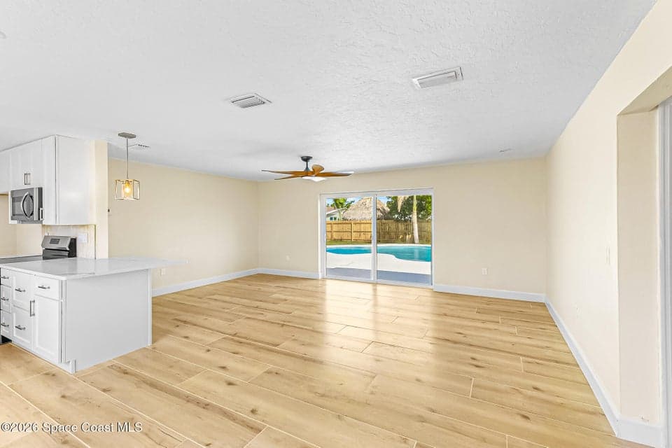 215 NE 2nd Street, Satellite Beach, FL 32937 photo 6